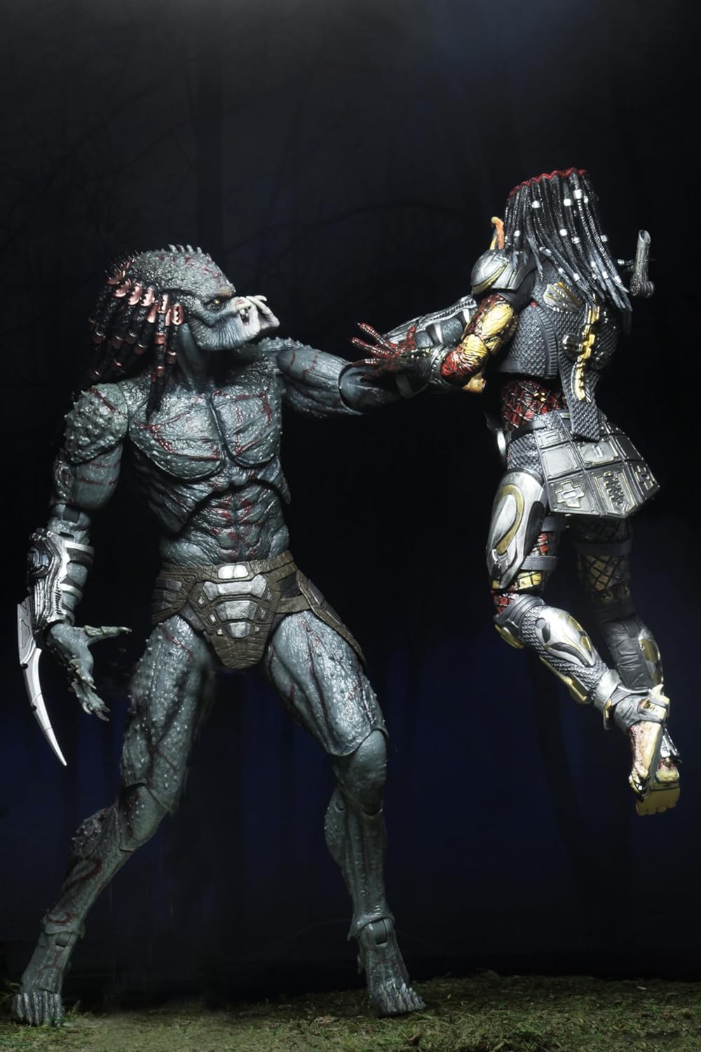 Neca - Figurine Predator 2018 - Predator blindé Assassin Deluxe 23 cm