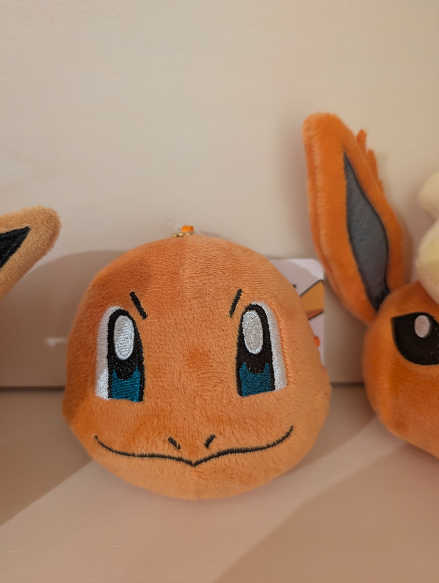 porte cle peluche salameche pas